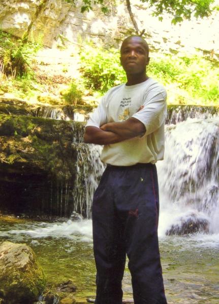 Lui c JIMMY mon cousin